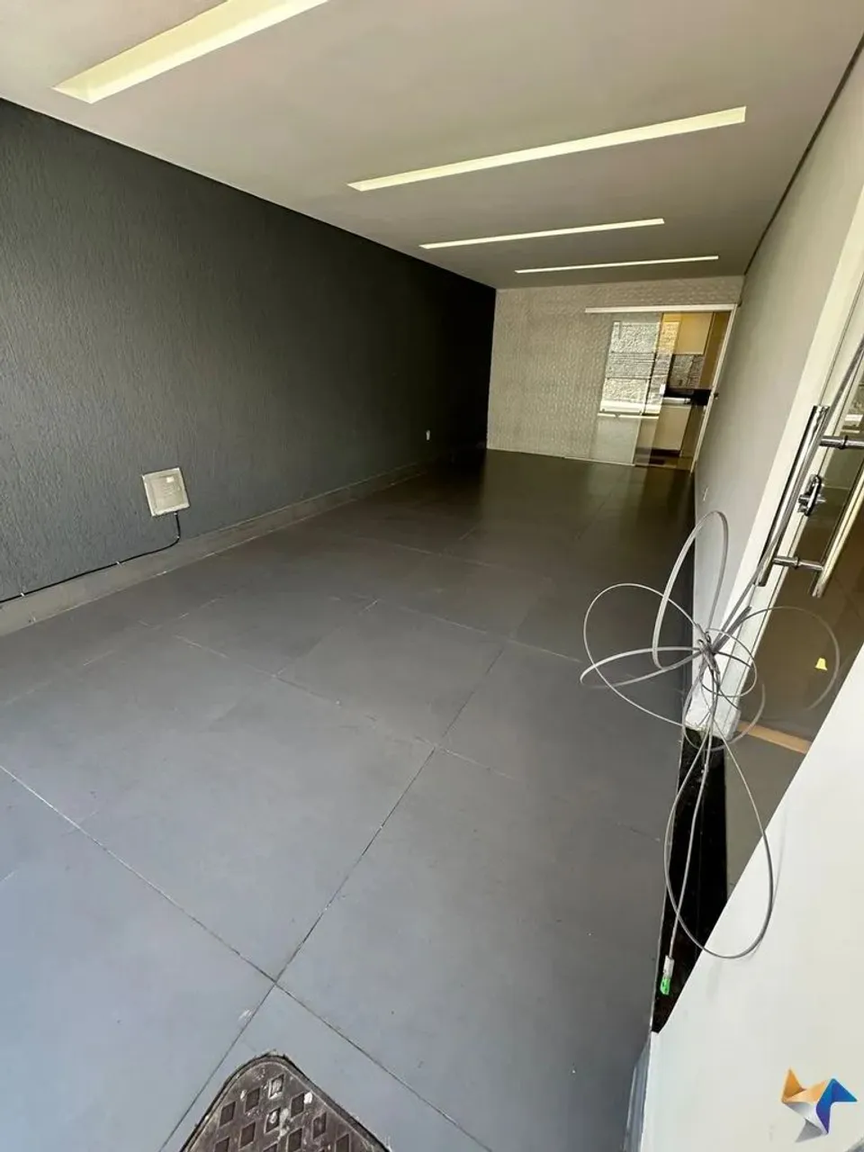 Casa Nova para Locação | Semi mobiliada | 1° Locação | Condomínio Fechado