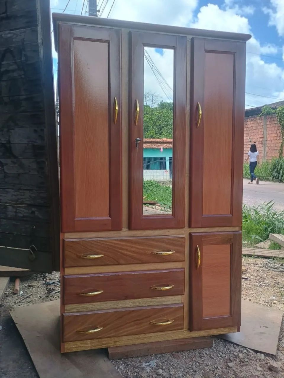 GUARDA ROUPA DE 3 PORTAS NOVO  - Foto 3