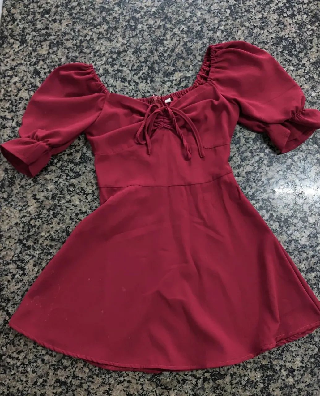 Vestido Vermelho de Alça Caída 