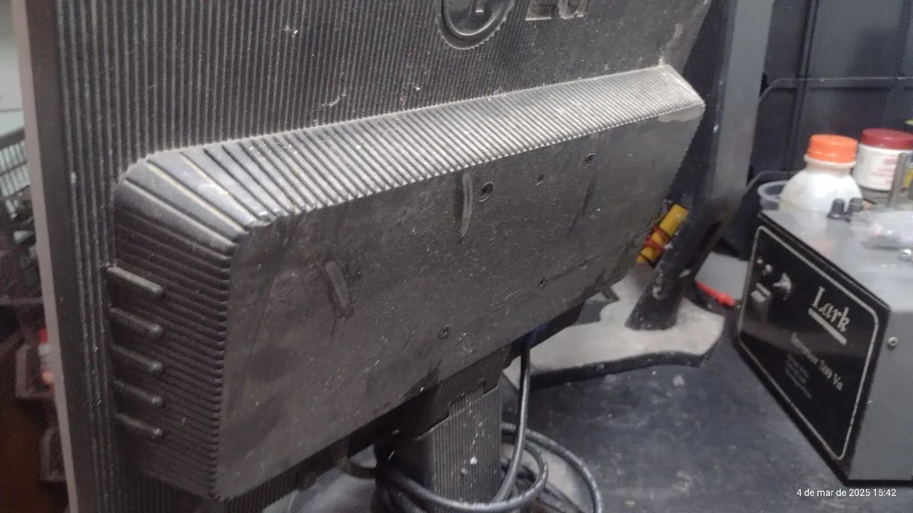 Vendo 1- monitor e cabo $30,00 - Foto 2