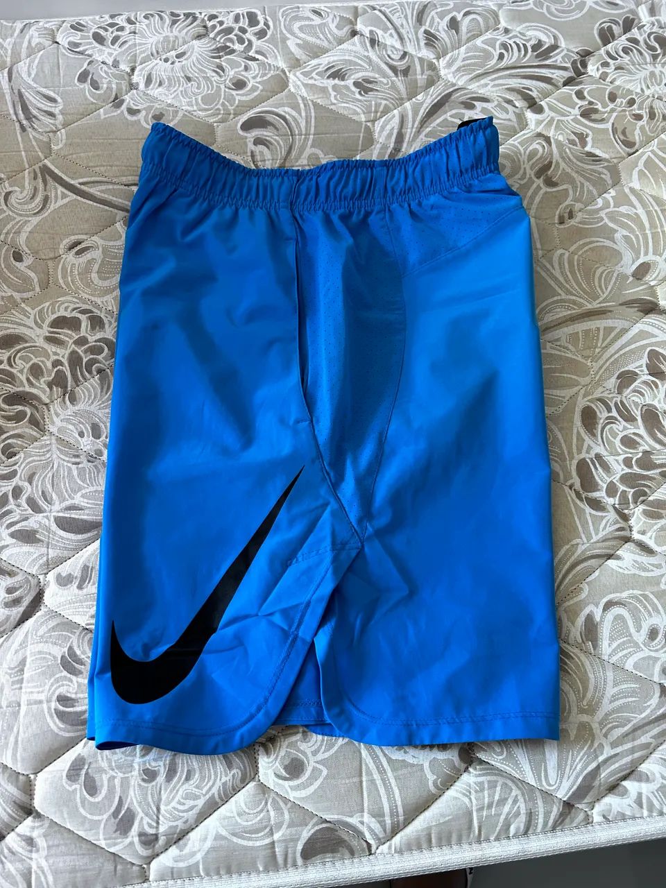 Bermuda Nike Azul M, nova original 