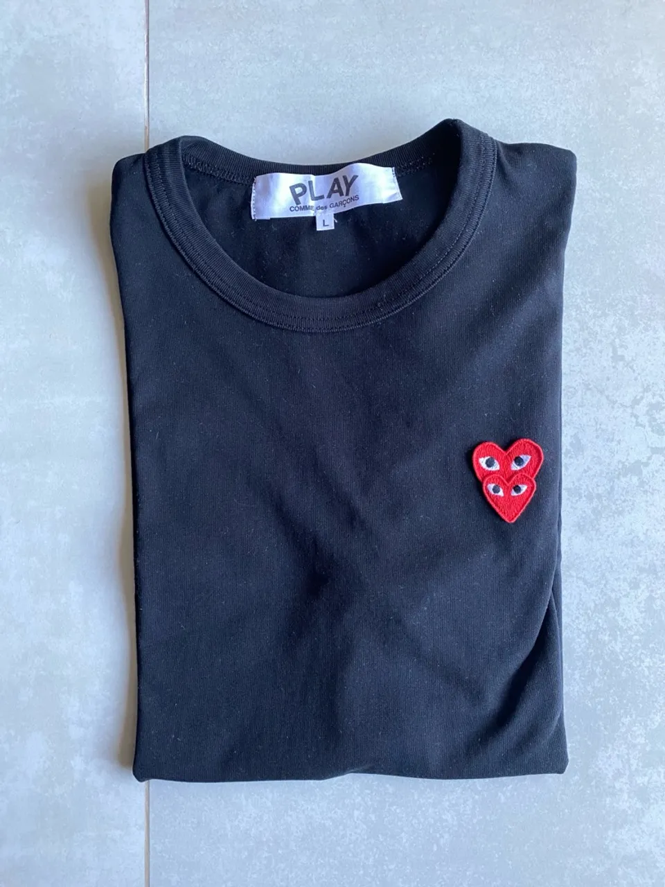Camiseta Play Comme des Garçons