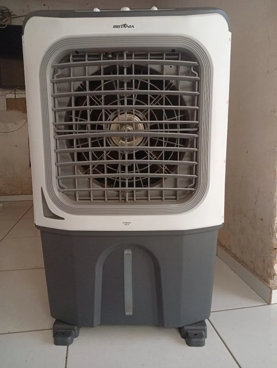 Climatizador 70 litros Britânia