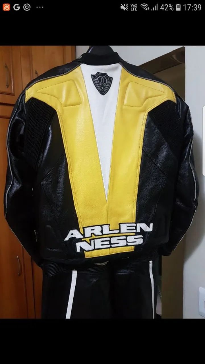 Macacão em couro para motociclista com alta performance e qualidade para sua segurança.  - Foto 4