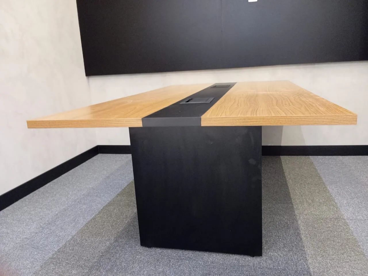 Mesa de Reunião  - Foto 2
