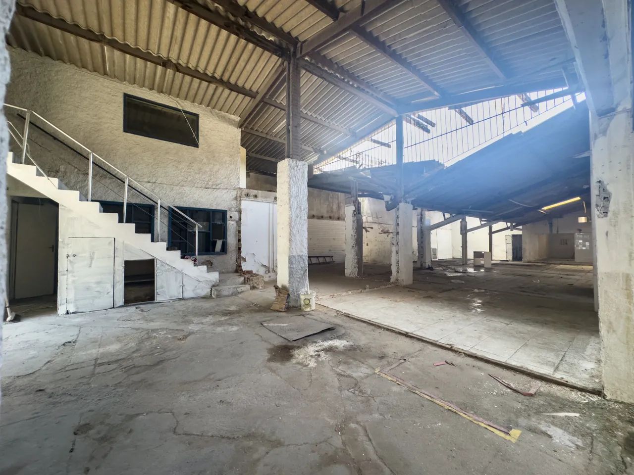 Galpão comercial para locação com 780m² no Recife  Rua da Aurora