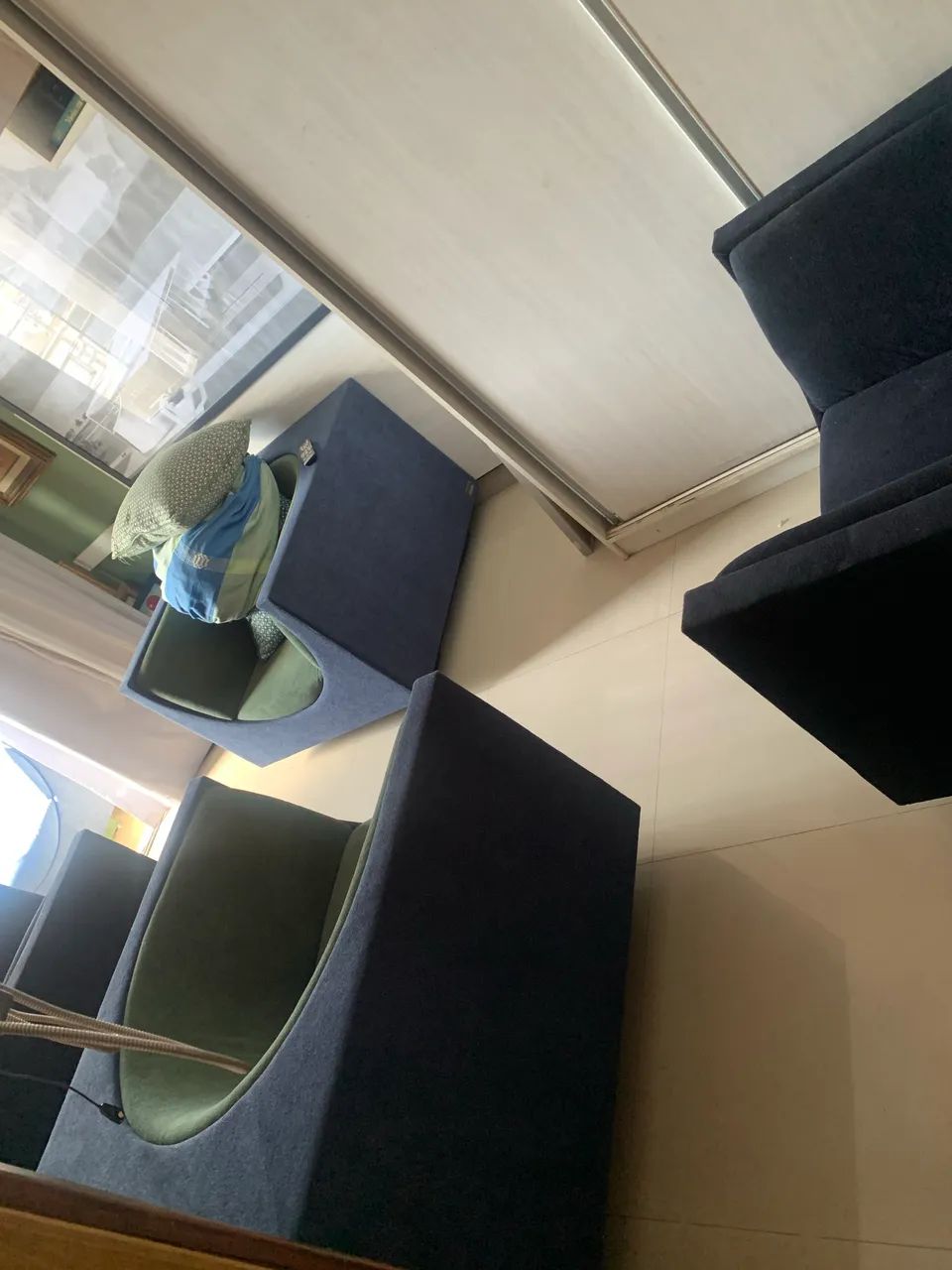 Poltronas Cubo de Jorge Zalszupin  - Foto 3