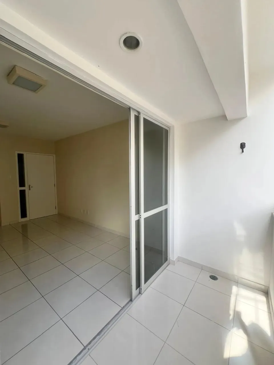 Imóvel para venda com 110 metros quadrados com 3 quartos em Itaigara - Salvador - BA