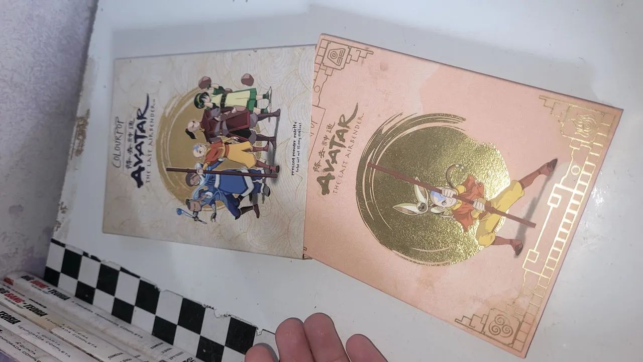 Paleta de sombras importada Avatar com Colourpop64299094387969121