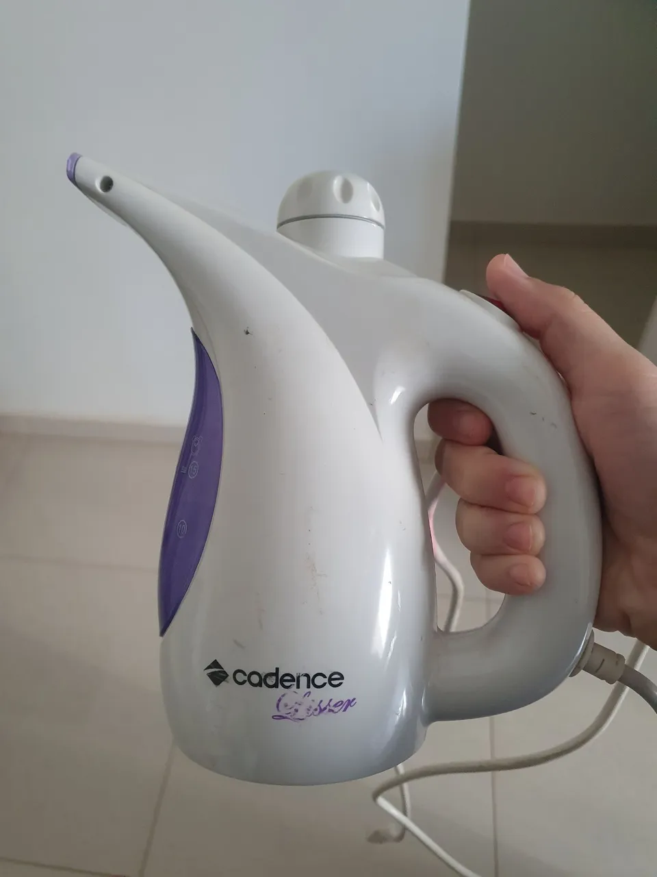 Vaporizador de Roupas Cadence Lisser