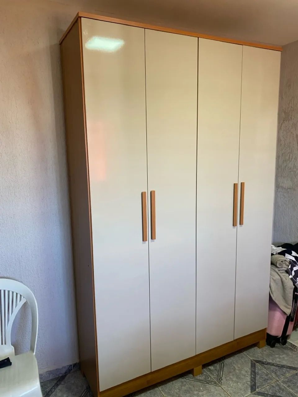Guarda-Roupas 2 Portas com 2 Gavetas - Foto 2