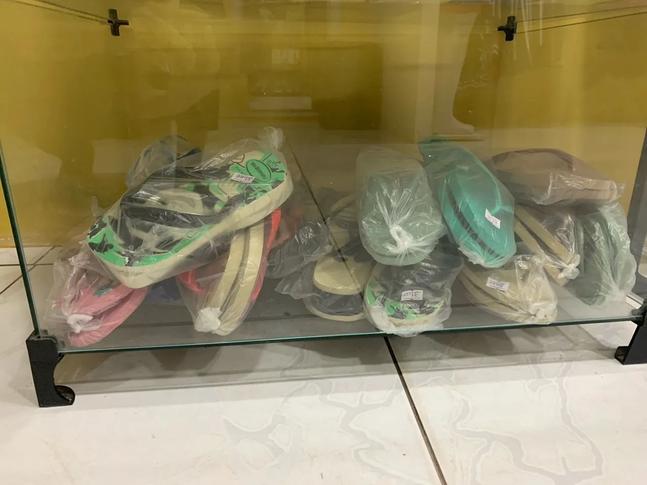 Sandálias Havaianas Diversas - Foto 2