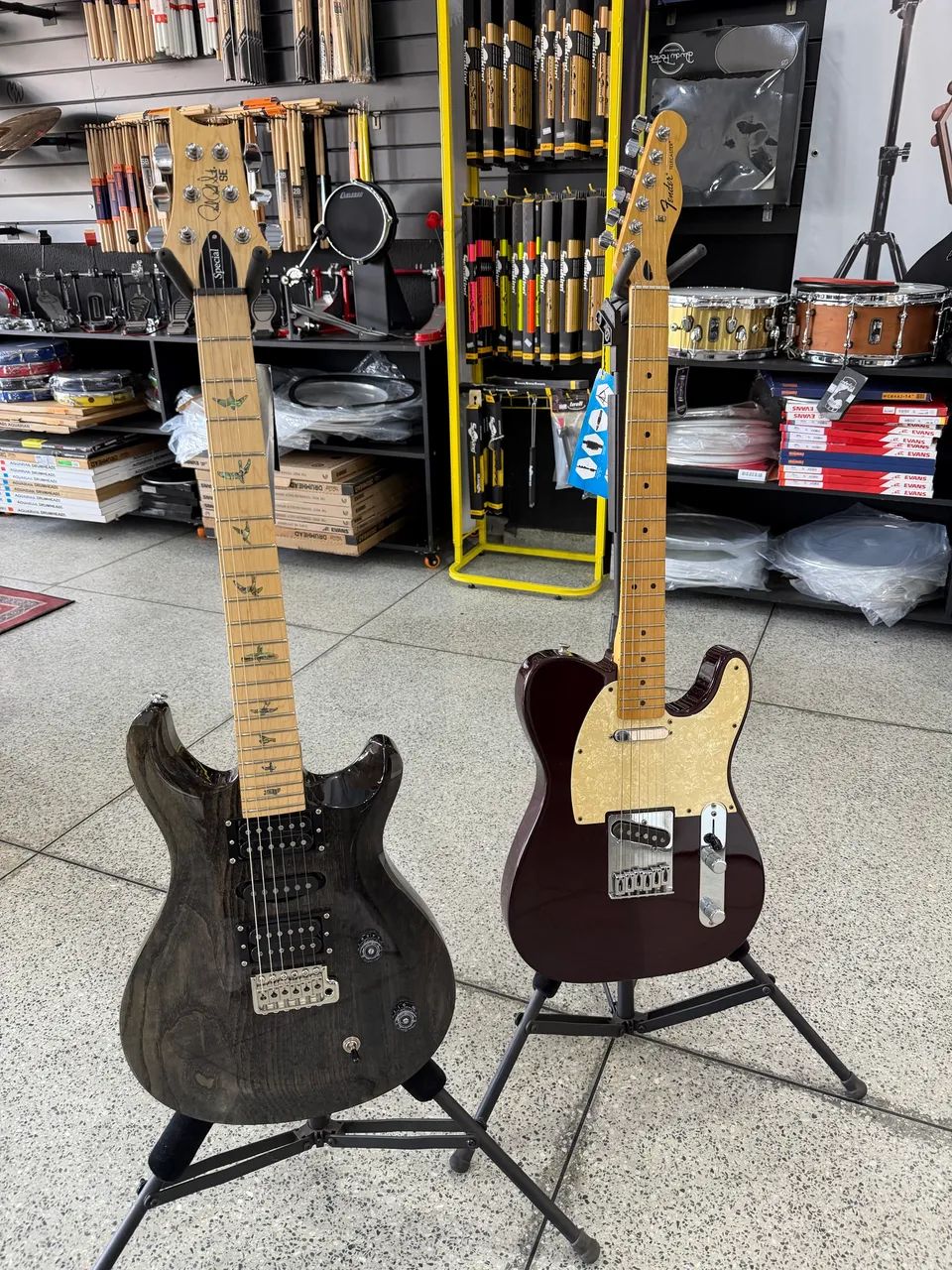 2 Guitarras / Fender e PSR  - Foto 4