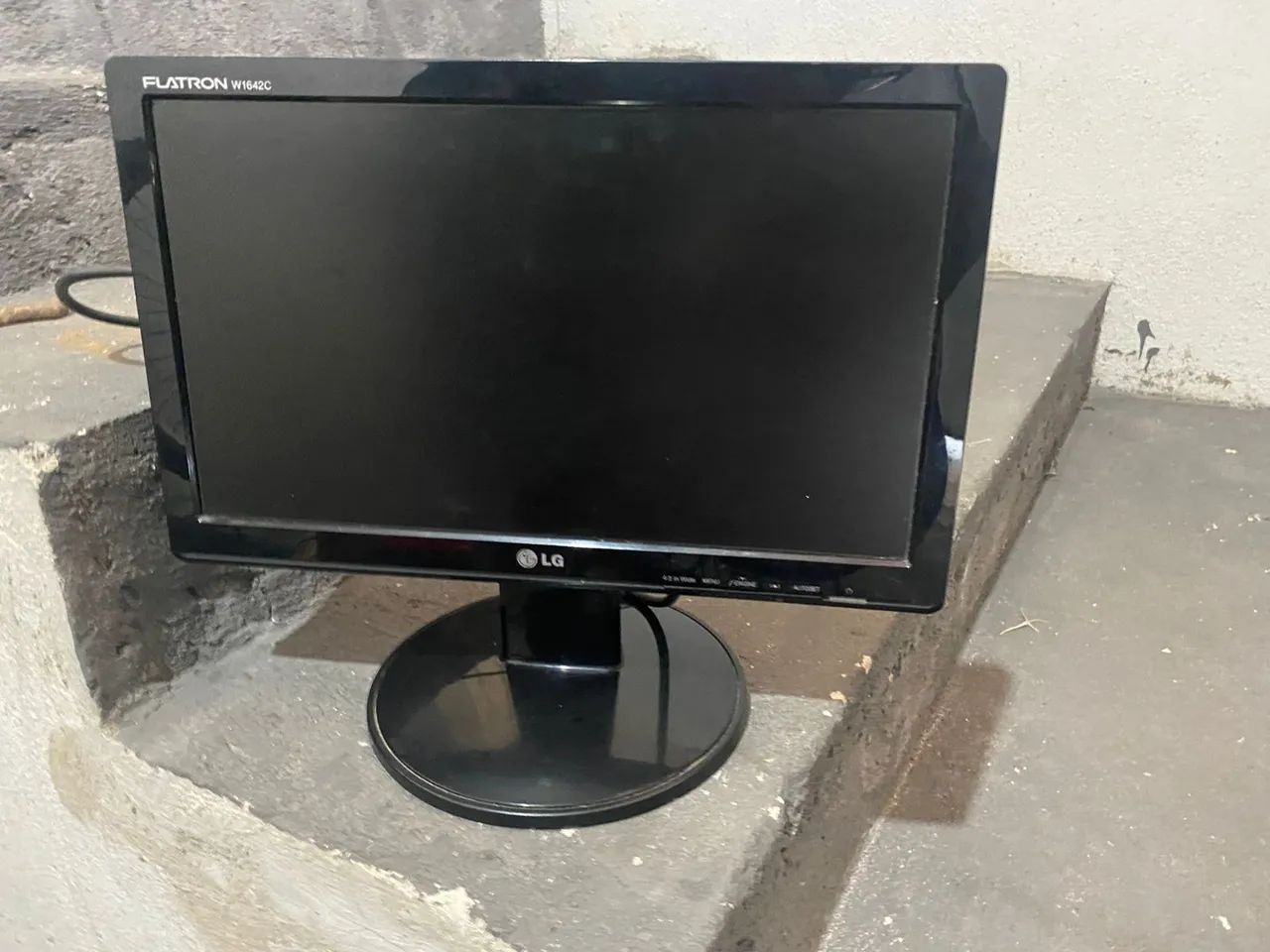 Monitor LG aceito troca e venda  - Foto 2