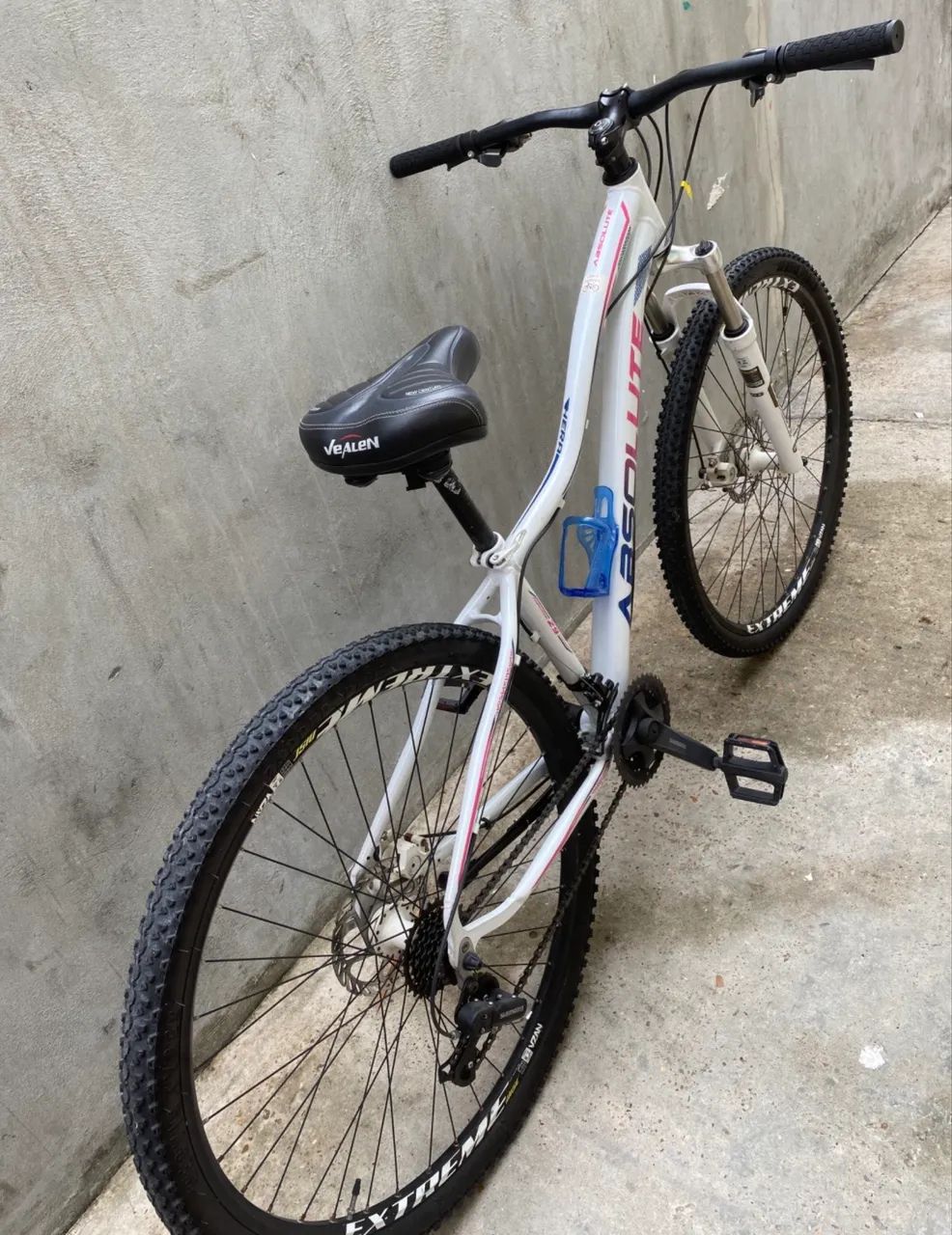 Bicicleta Absolute aro 29 seminova. - Foto 2