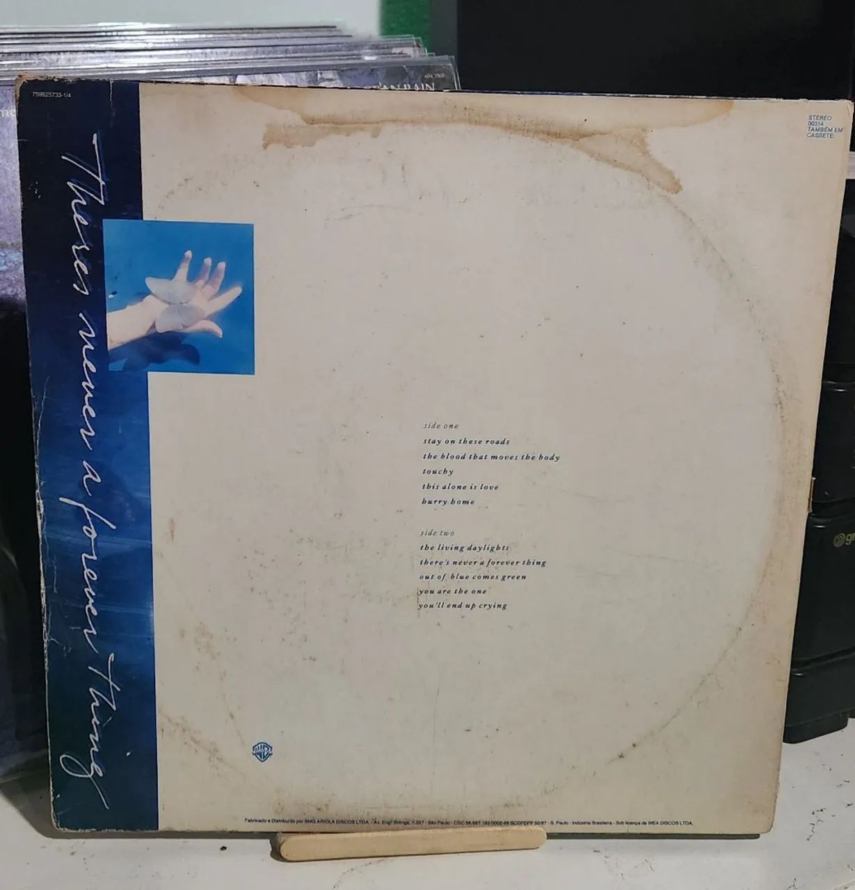 Disco vinil A-HA "Stay on These Roads" lp - Foto 2