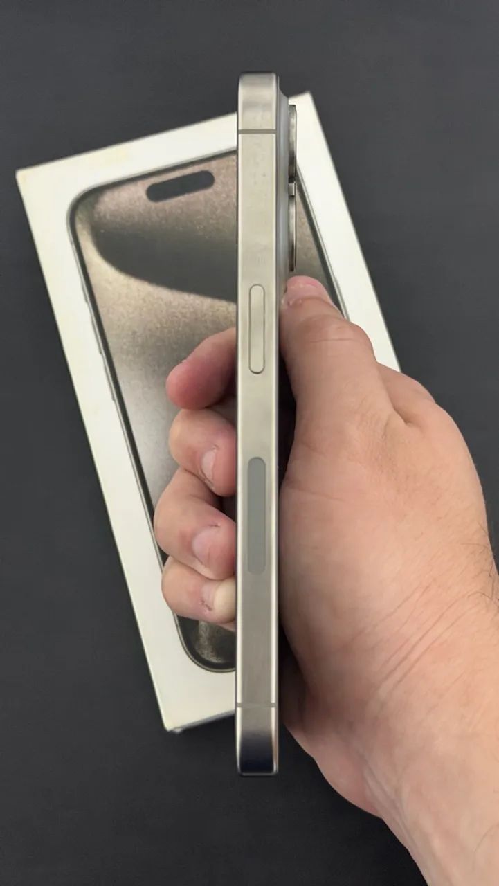 iPhone 15 Pro - Foto 2