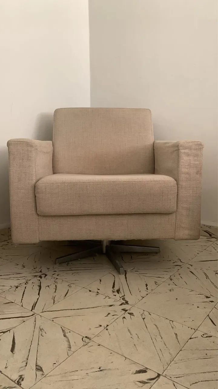 Vendo Duas Poltronas Giratórias  - Foto 2