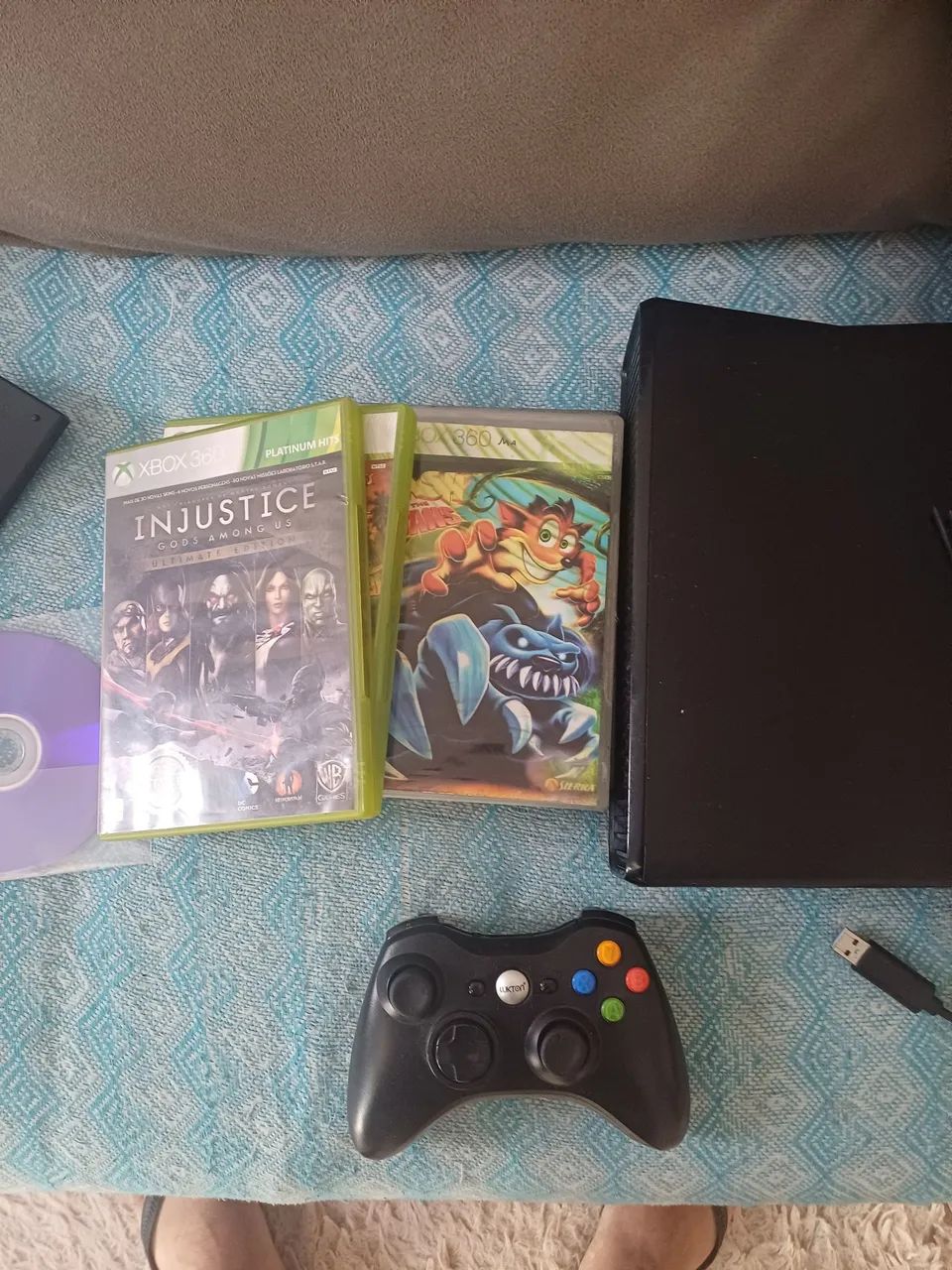 Vendo Xbox 360 com jogos 