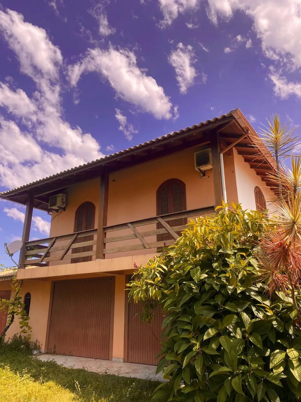 Casa com 4 suítes mobiliada no Campeche