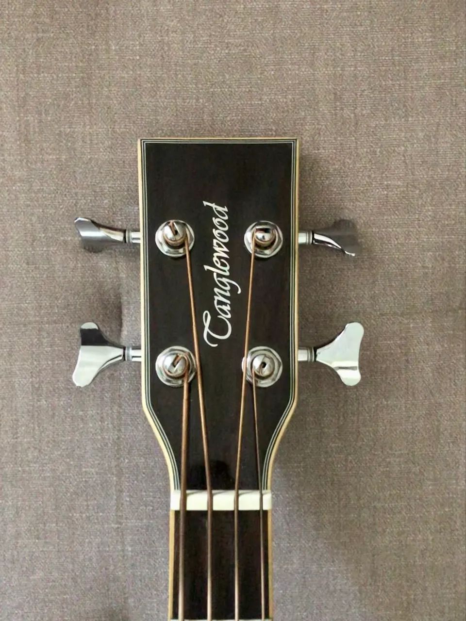 Baixolão Tanglewood com Case - Foto 2