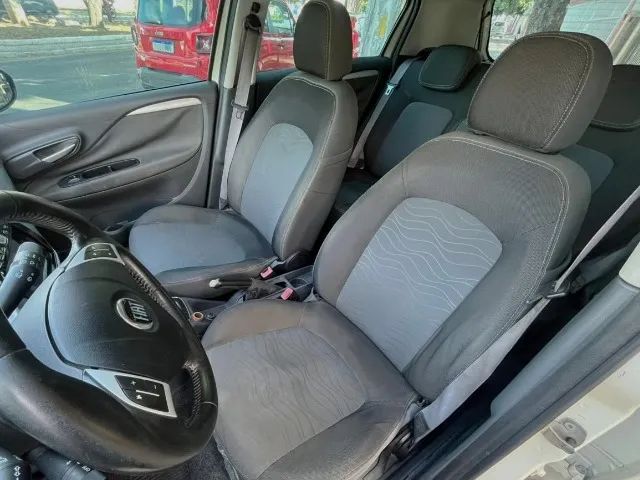 Fiat Punto Essence Dualogic 1.6 Flex 16V 5P 2014 - Foto 10