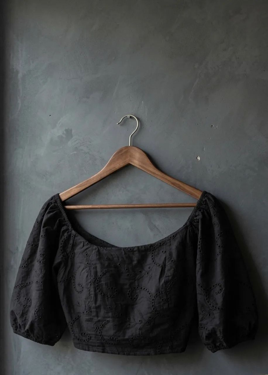 Cropped Ciganinha preto