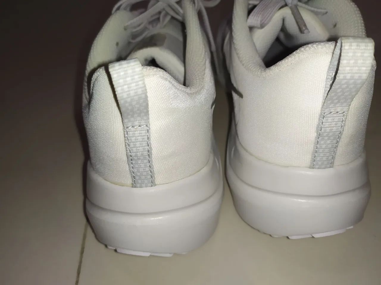 Tênis Nike internacional Japão 