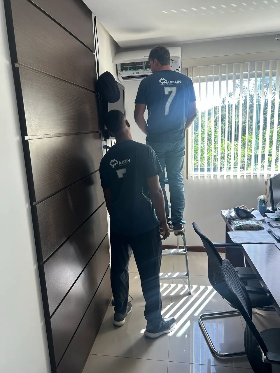 Instalação e Limpeza de ar condicionado  - Foto 4