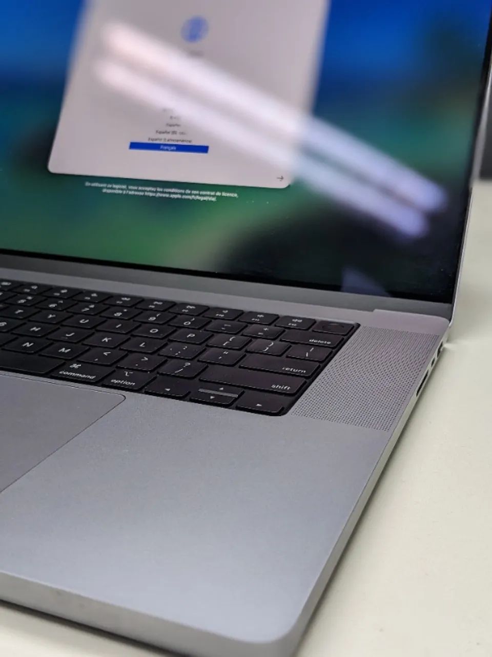 MacBook Pro 16'' polegadas / Chip M1 pro / 16GB de ram / 1TB de armazenamento  - Foto 4