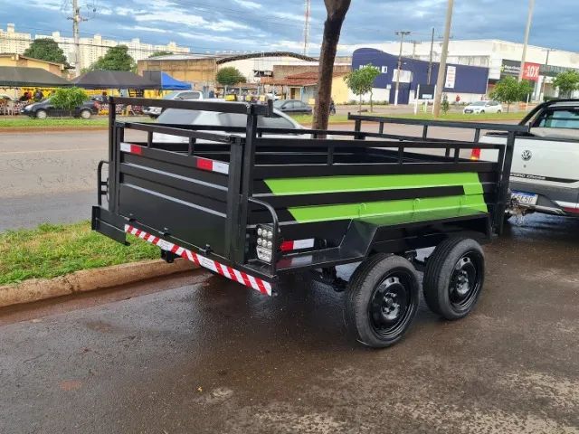 "Carreta comprimento  2.50 de  mt por 1,50 Largura mplacamento $ 9800 somente essa semana" - Foto 3