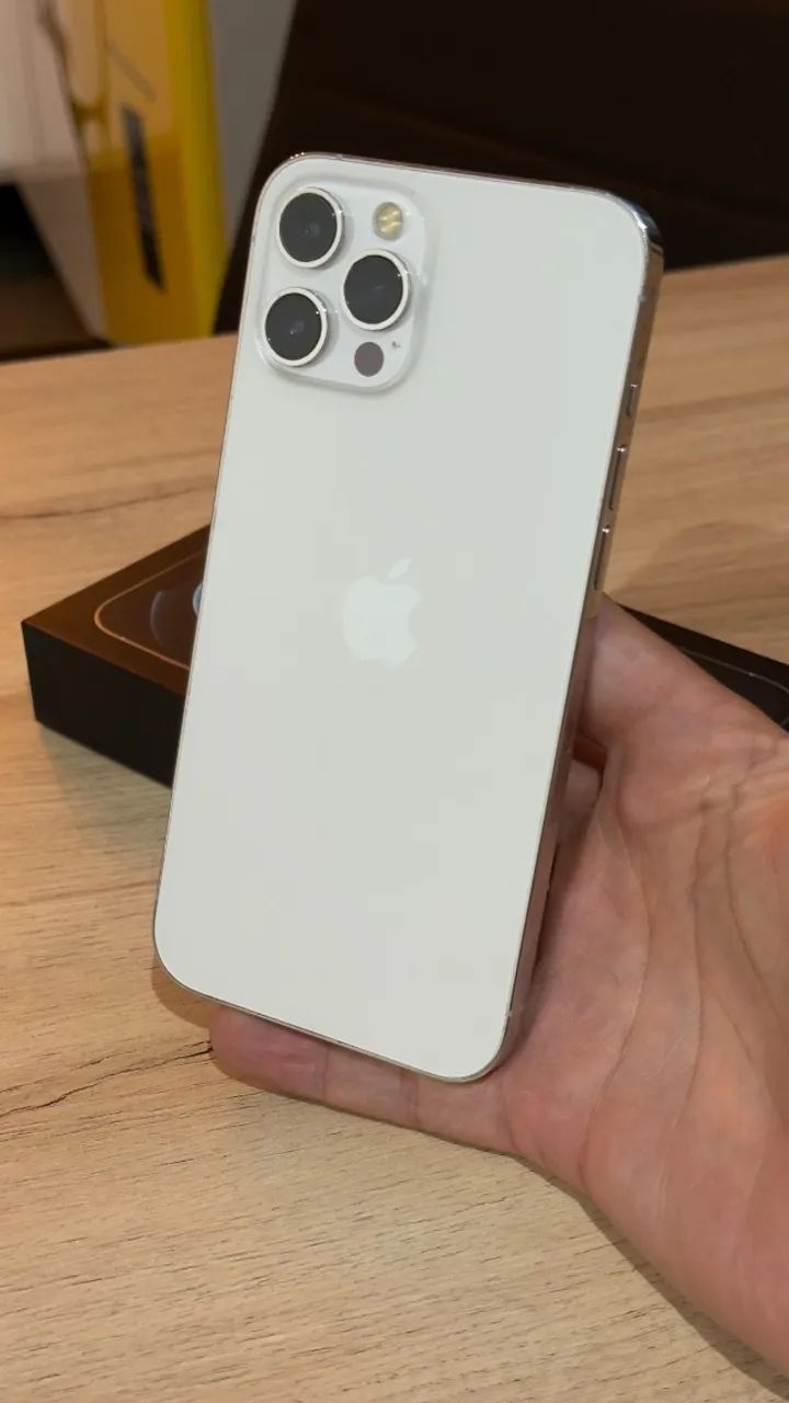 iPhone 12 Pro Max 128GB Silver - Loja física! Com garantia! Até