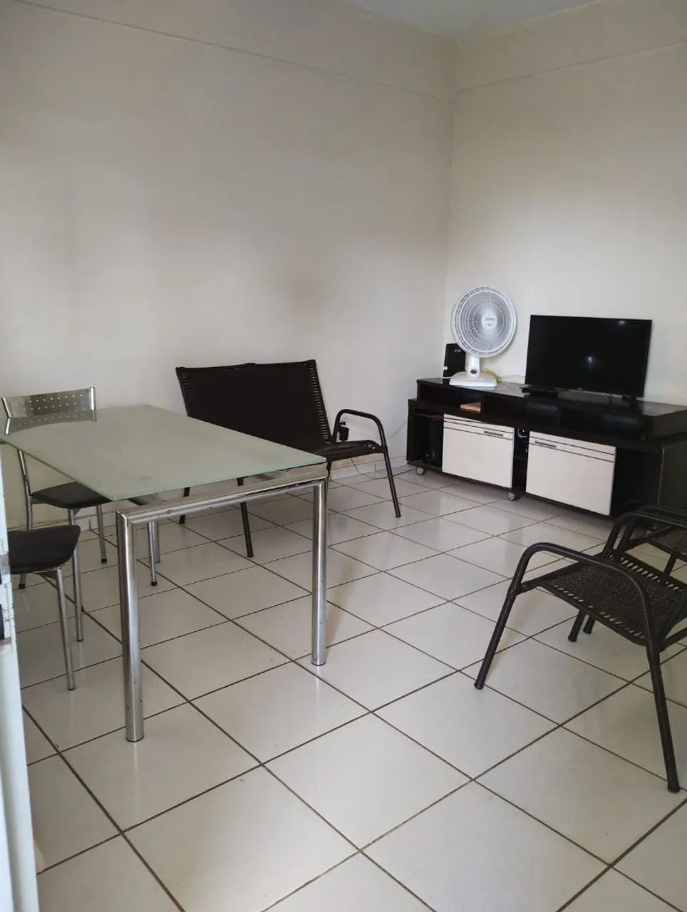 Alugo  apartamento 02 quartos mobiliado  setor pedro ludovico 