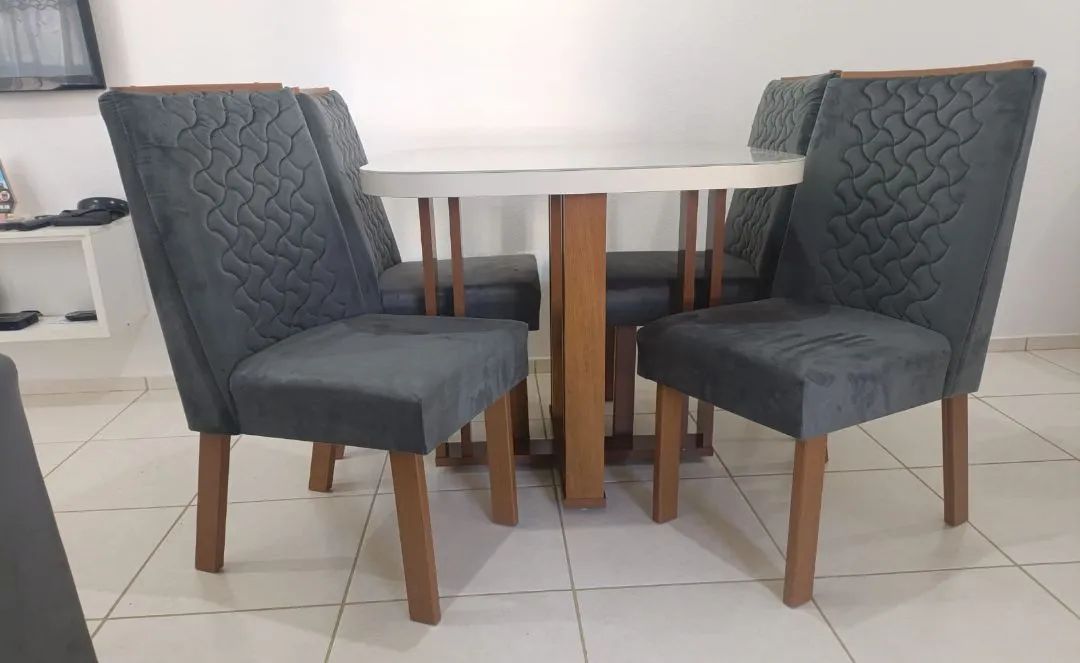 Mesa de jantar serena com 4 cadeiras com vidro  - Foto 2
