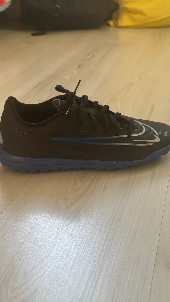 chuteira Nike Phantom GX Club TF