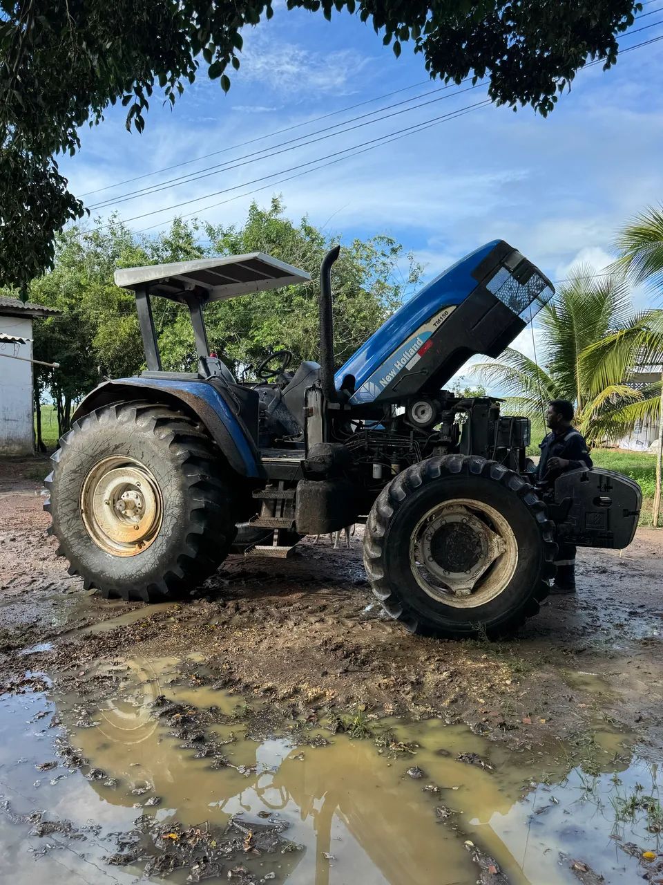 Trator New Holland 