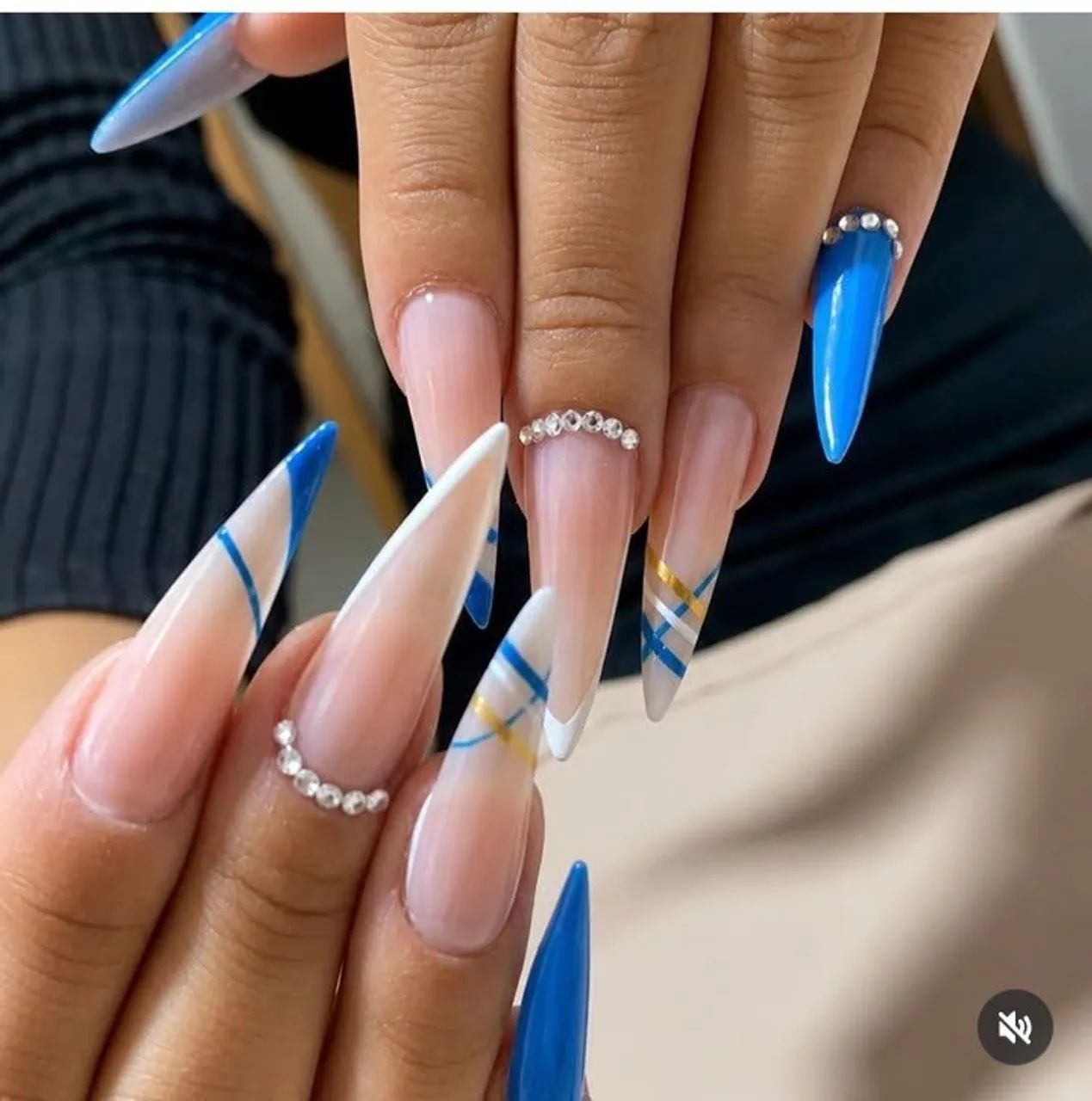 Alongamento de unhas