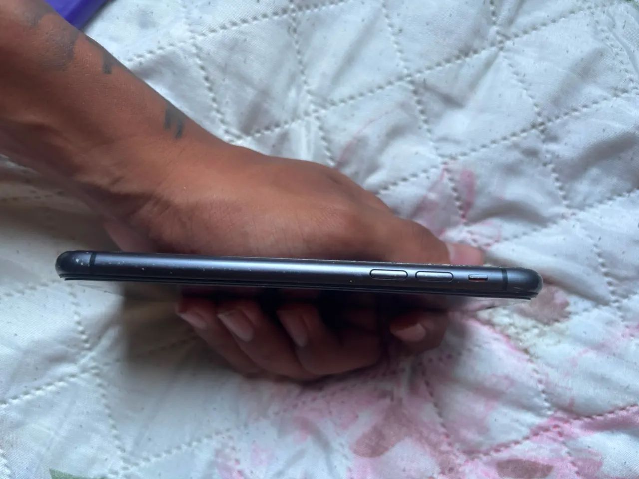 iPhone 11 preto 128GB - Foto 3