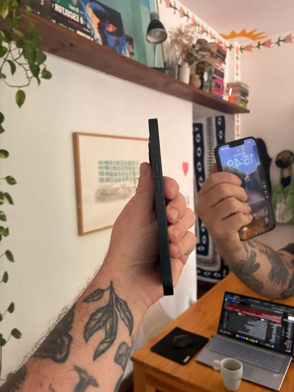 iphone 14 preto / 256gb - Foto 4