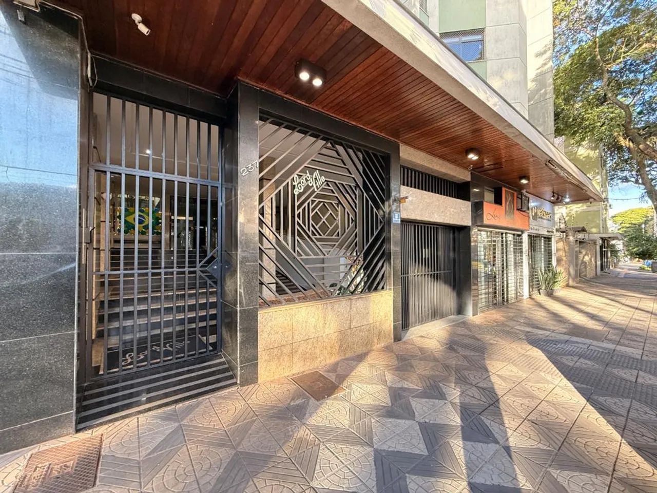 Apartamento para alugar em Maringá, Zona 04, com 3 quartos, com 92.24 m², Edifício Lord Vi - Foto 2