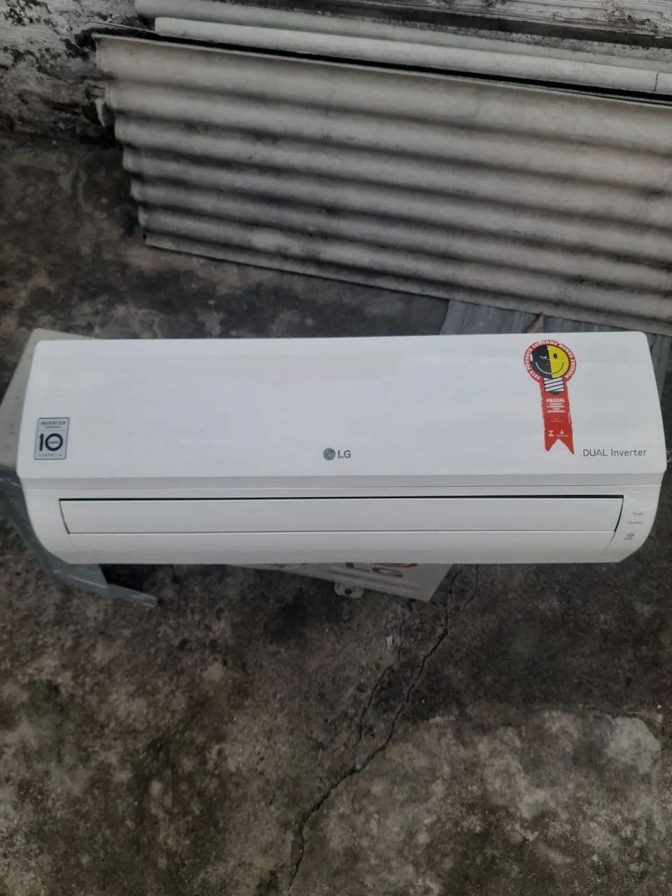 Ar-condicionado LG 9000BTUs DUAL Invert