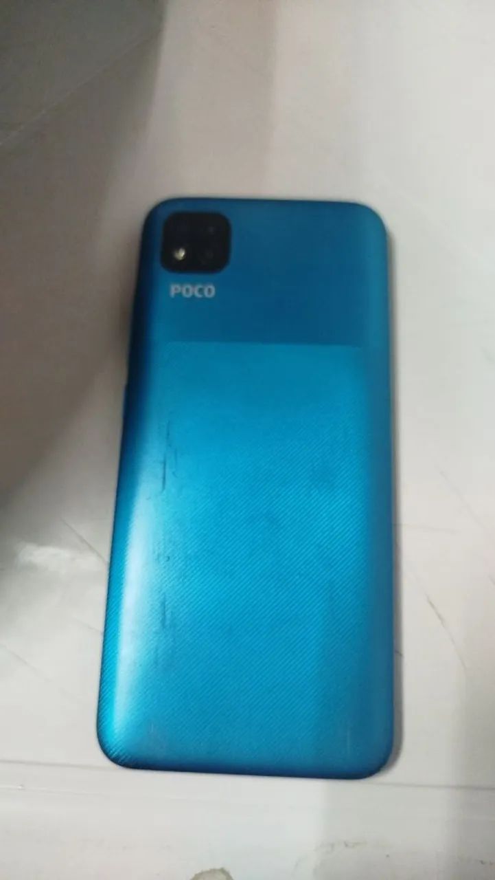 Celular POCO C3 64G está com leve defeitinho no botão de ligar  - Foto 3