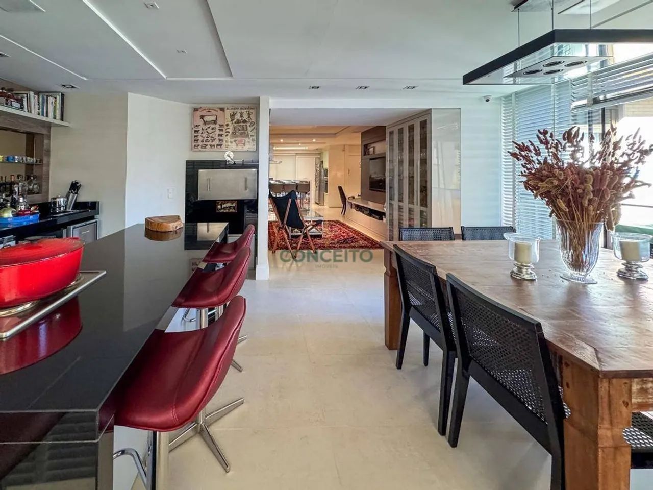 Apartamento Garden a Venda, Mobiliado com 3 Suítes , com 160M² no Centro de Florianópolis - Foto 2