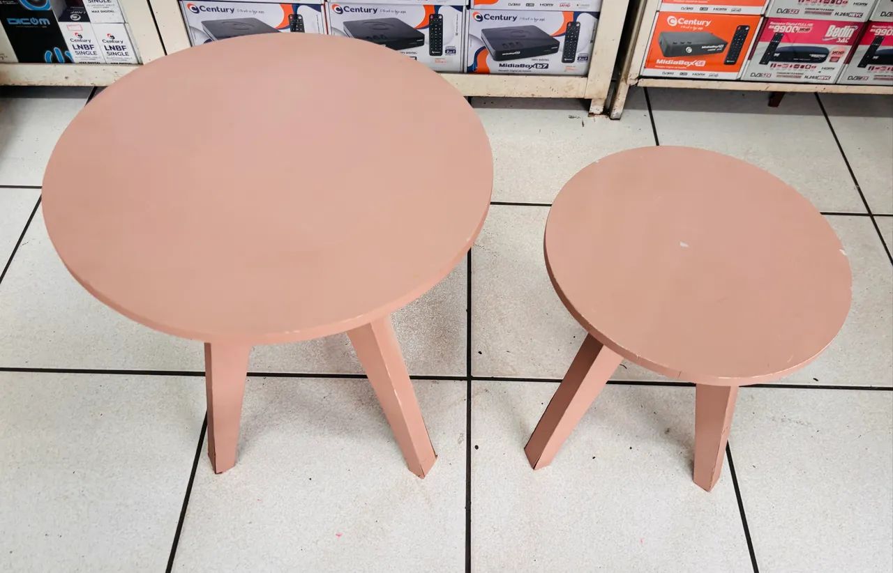 Mesa e banquinho de madeira - Foto 2