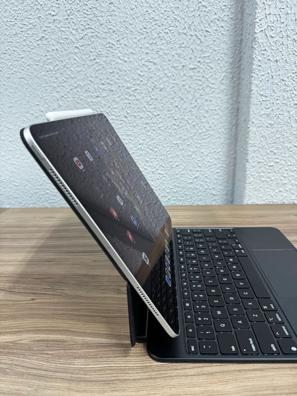 iPad Pro 13 polegadas M4 1tb + Magic Keyboard + Apple Pencil - Foto 3