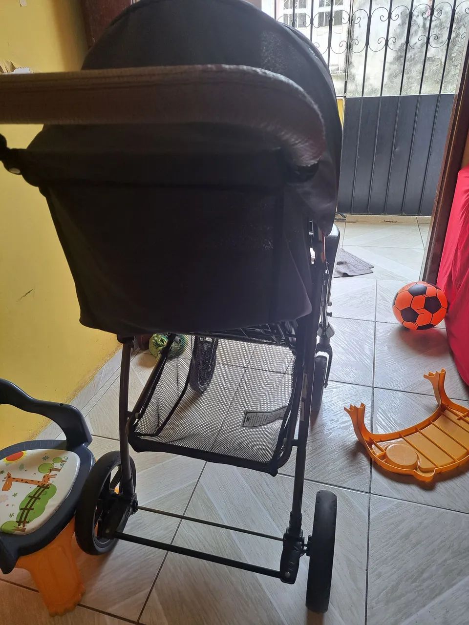 Carrinho de bebe marca galzerano - Foto 5