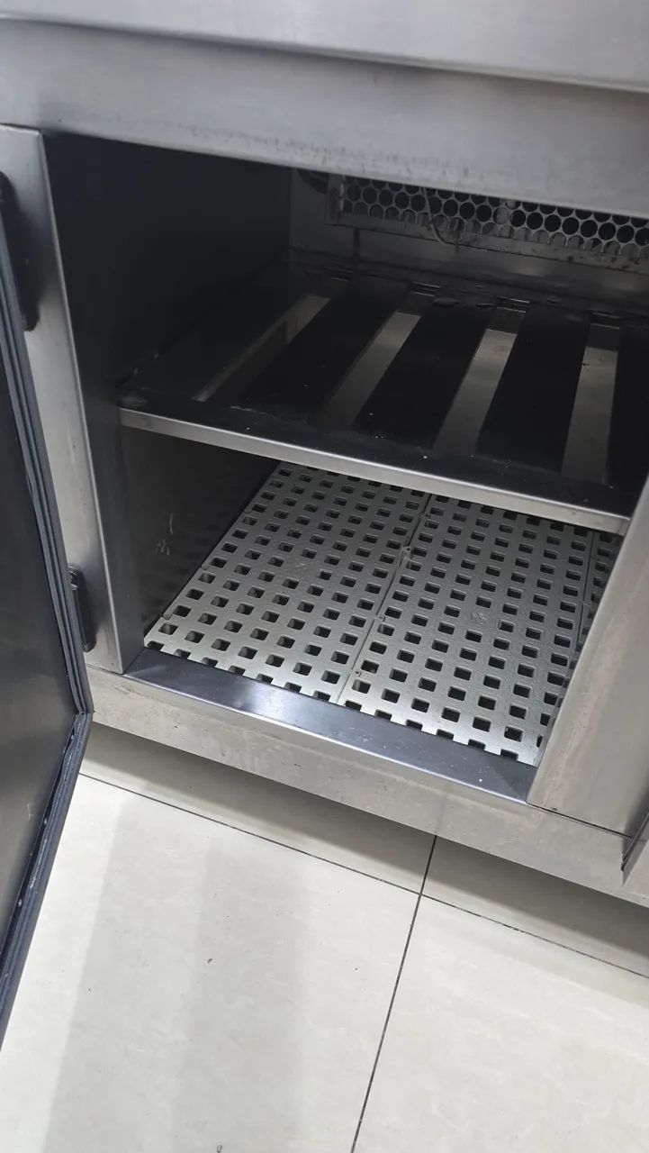 Balcão refrigerado 220v Inox profissional  - Foto 4