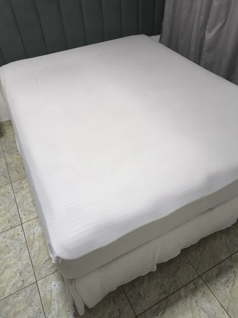 Cama Queen 1.58 cm X 1.98 cm