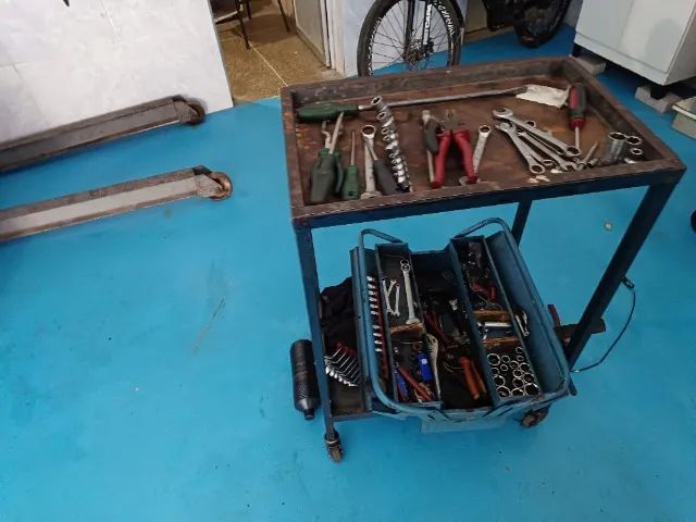 Passo oficina mecânica no Montese com 198m² com ferramentas e estoque - Foto 7