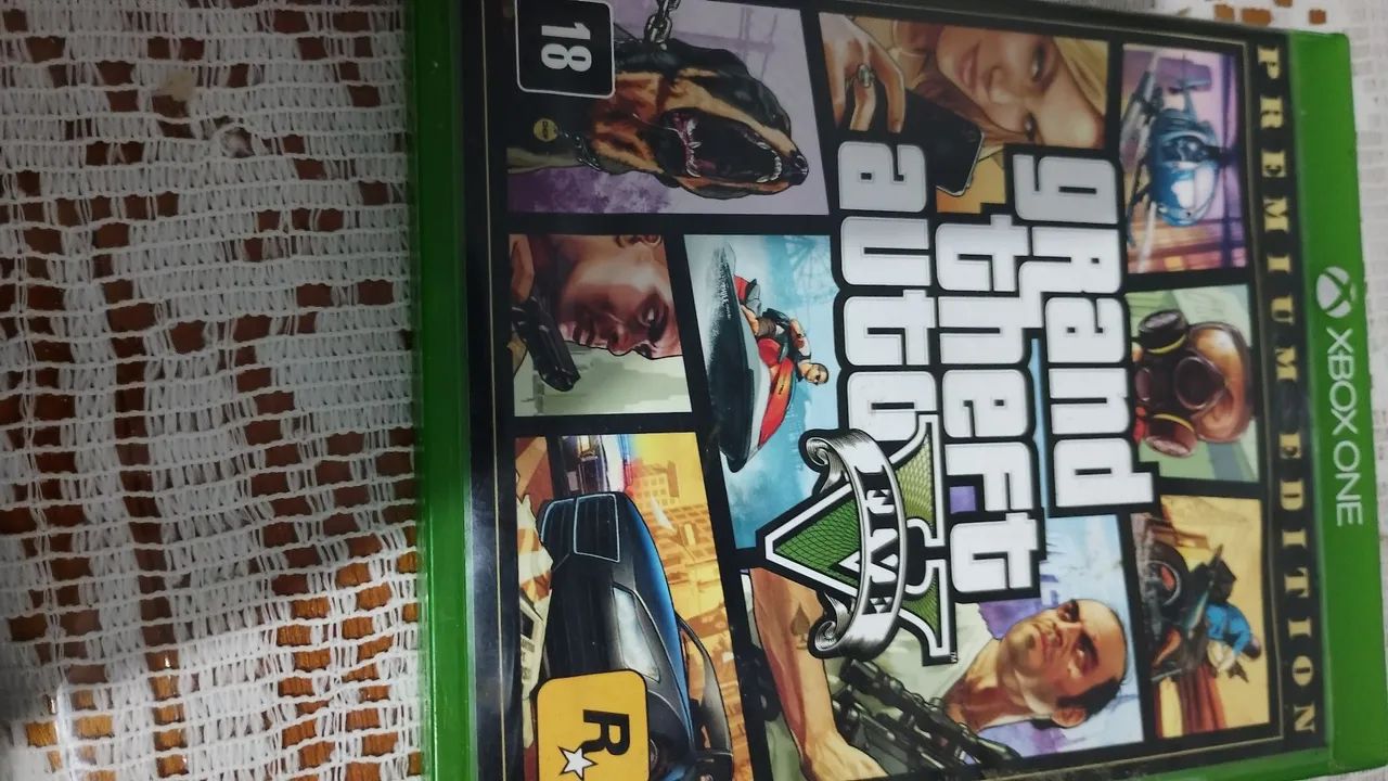Jogo Xbox one GTA V - Foto 3